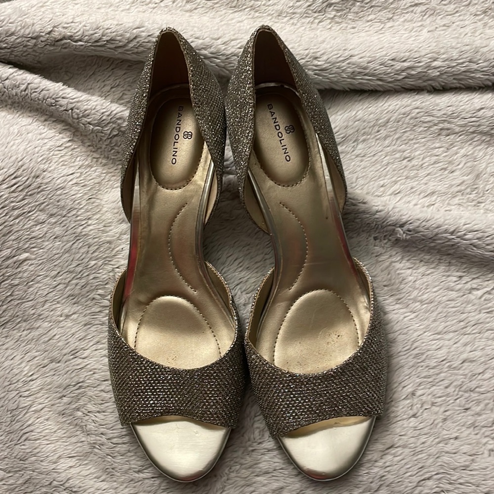 Gold shoes